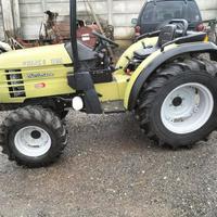 trattore agricolo varie tipologie