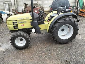 trattore agricolo varie tipologie