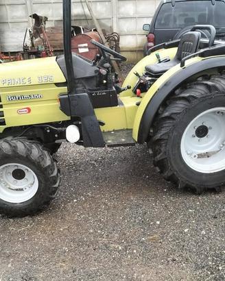 trattore agricolo varie tipologie