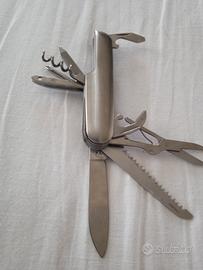 Coltellino multiuso per campeggio e Sport. Svizzer