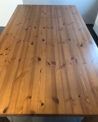Tavolo in legno ikea