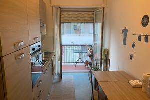 Stanza singola ragazze zona stazione