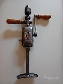 Trapano manuale a petto Vintage