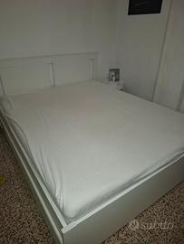 Letto Matrimoniale e Materasso IKEA