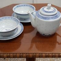 set teiera e tazze