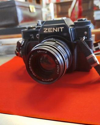fotocamera vintage zenit 122