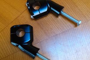 Riser per Triumph model 7/8" 22mm.