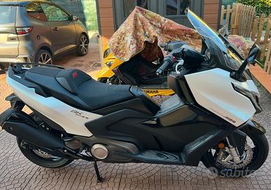 Kymco ak 575