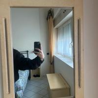 Specchio con cornice in legno