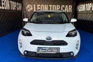 Toyota Yaris Cross 1.5 Hybrid 5p. E-CVT AWD-i Busi