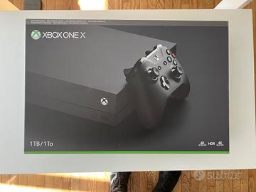 Xbox One X 1TB  + Accessori TV & Media