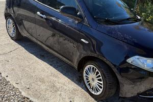 Lancia Ypsilon 1.2 69 CV 5 porte GPL Ecochic Gold