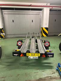 Rimorchio leggero per trasporto moto