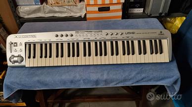 BEHRINGER UMX61 U-Control