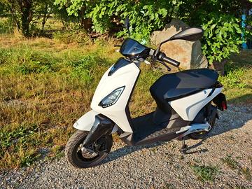 Piaggio Active 1 Elettrico Leggero e Silenzioso