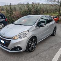Peugeot 208 BlueHDi 5 porte GT Line Incidentata/Si