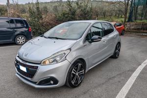Peugeot 208 BlueHDi 5 porte GT Line Incidentata/Si