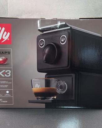 Macchina caffè Illy X3 x-caps nero/shiny