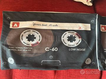 2 Federe cuscini con stampa musicassetta anni 80