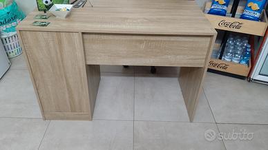 scrivania rovere pari al nuovo 