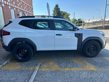 4 cerchi in acciaio con copertoni DACIA DUSTER 3