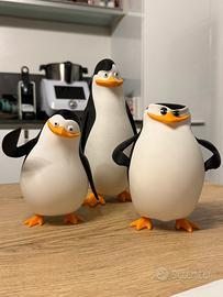 Riproduzione dei pinguini alte dai 15 ai 20cm