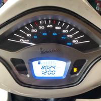 Vespa primavera 50 4t incidentata