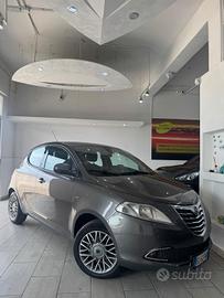 Lancia Ypsilon 1.2 69 CV 5 porte GPL Ecochic Gold