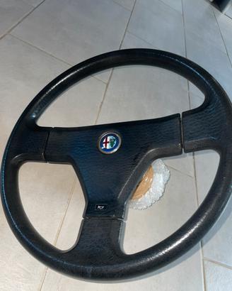 Volante Alfa  75 seconda serie anche ASN/turbo