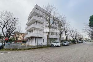 BILOCALE CON ASCENSORE A VALVERDE