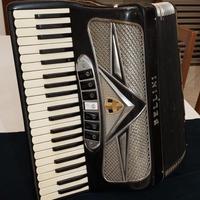 fisarmonica d'epoca Bellini 120 bassi accordion