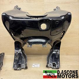 RETROSCUDO E PEDANE NERO LUCIDO TMAX 2004 2007