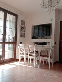 Mobile divano tavolo