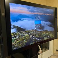 Microsoft Surface Hub 84”