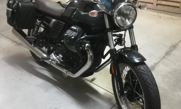 Moto Guzzi V7 III - 2019