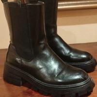 Scarponcini prima Donna n 37 nere come nuovo 