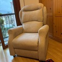 Poltrona relax elettrica reclinabile