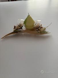 Porta candele con fiori finti nel cilindro vetro