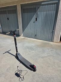 Monopattino NINEBOT SEGWAY KickScooter ES1