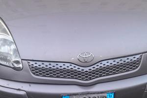 toyota yaris verso 