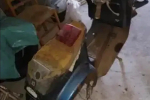 Vespa PK V senza motore