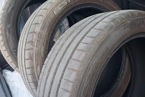 3 gomme kumho 225/45/18