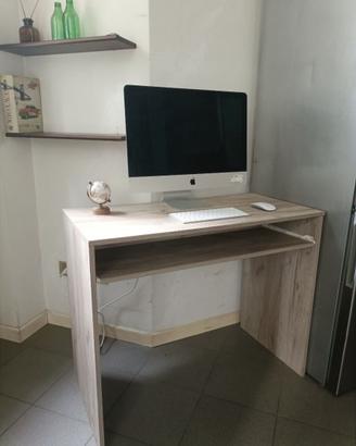 SCRIVANIA in truciolare con porta tastiera per PC