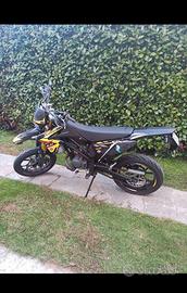 Suzuki Valenti 50 n01