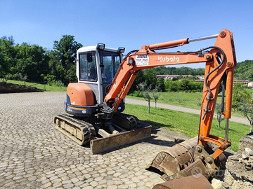 Miniescavatore Kubota 35 3