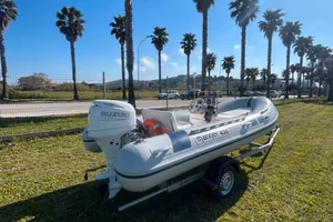 Gommone Mariner 430 e Suzuki DF40 + carrello