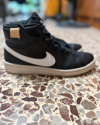 Nike Court Royale 2 Mid
