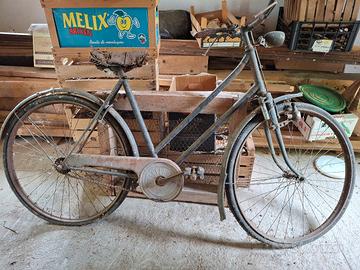 bici con freni a bacchetta