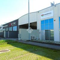 NEGOZIO A PONCARALE