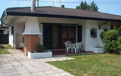 Villa Singola - Parcheggio privato